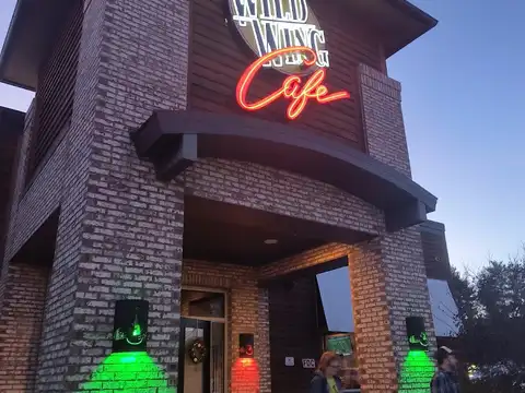 Wild Wing Cafe Powell in Powell