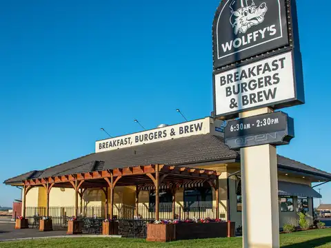 Wolffy's Breakfast Burgers And Brew in Airway Heights