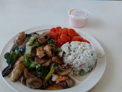 Yuki Express Japanese Restaurant in Bainbridge
